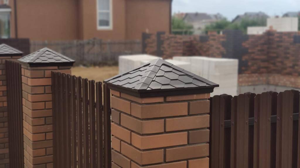 Колпак Zking Эверест Коричневый на столб 1.5х1.5 кирпича (390х390мм) в Зеленокумске фото