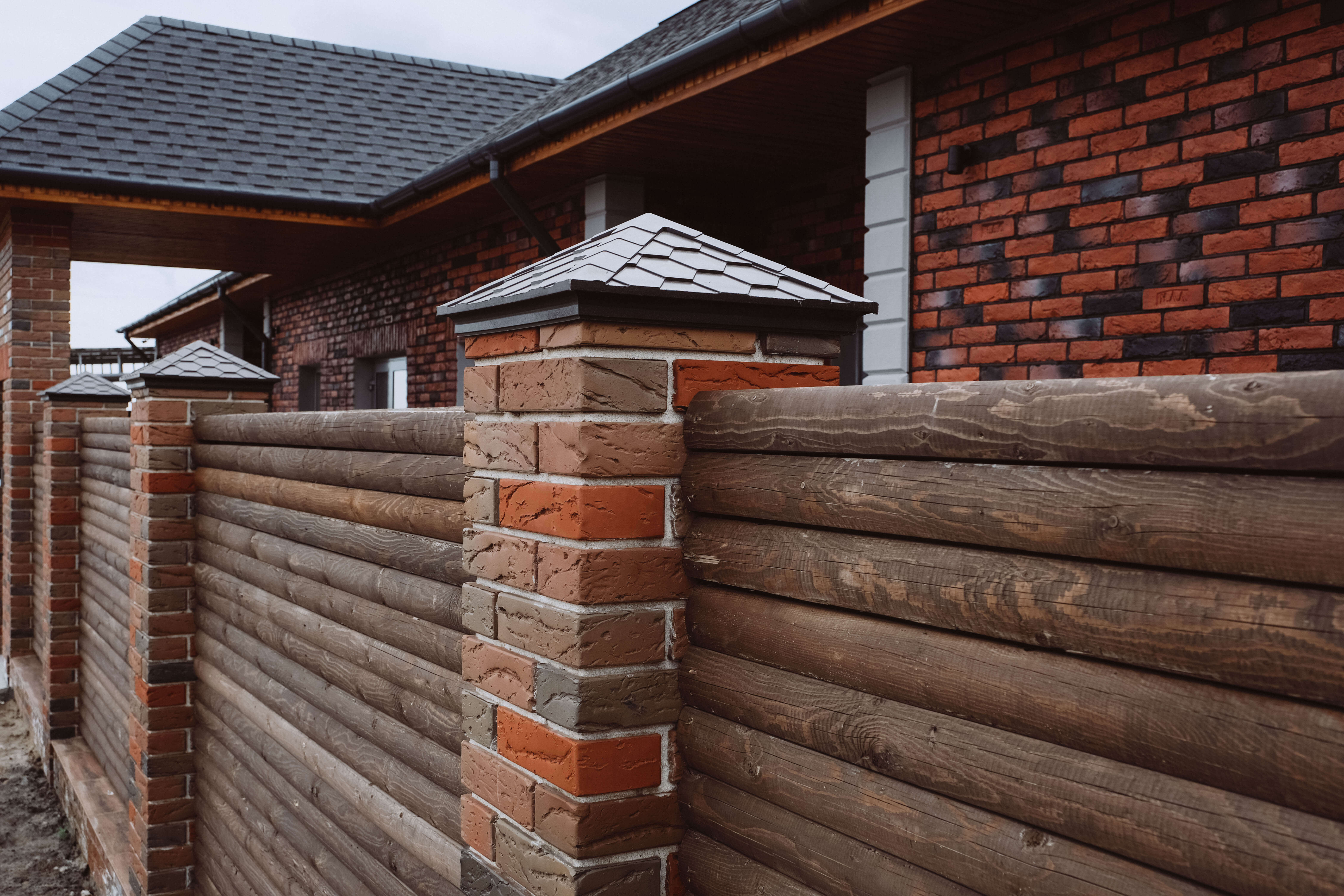 Колпак Zking Эверест Коричневый на столб 1.5х1.5 кирпича (390х390мм) в Зеленокумске фото