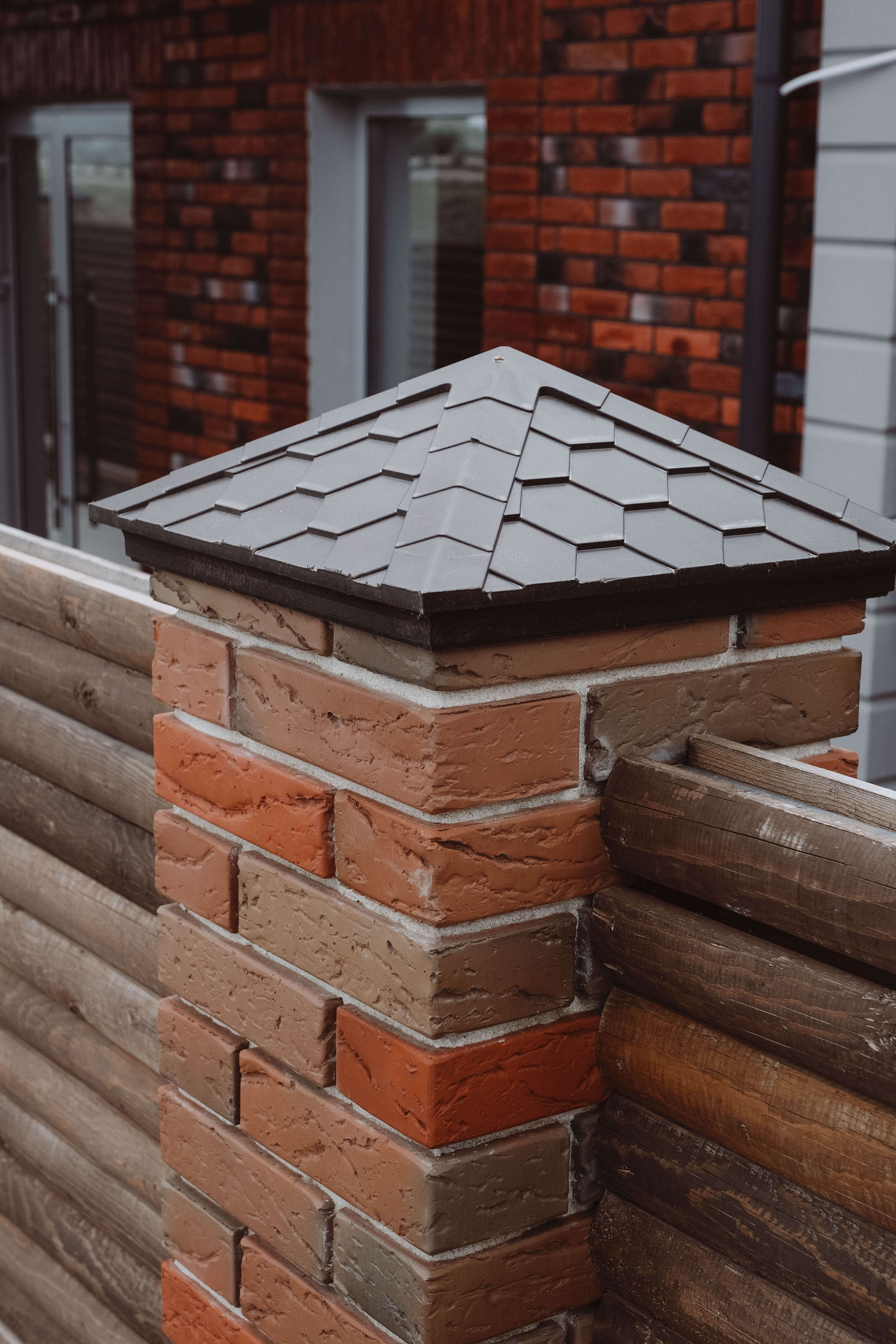 Колпак Zking Эверест Коричневый на столб 1.5х1.5 кирпича (390х390мм) в Зеленокумске фото